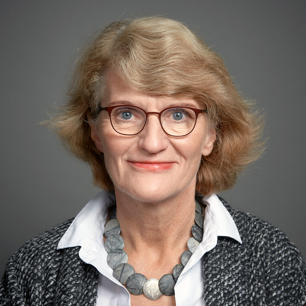 Christa Dürscheid Portrait View